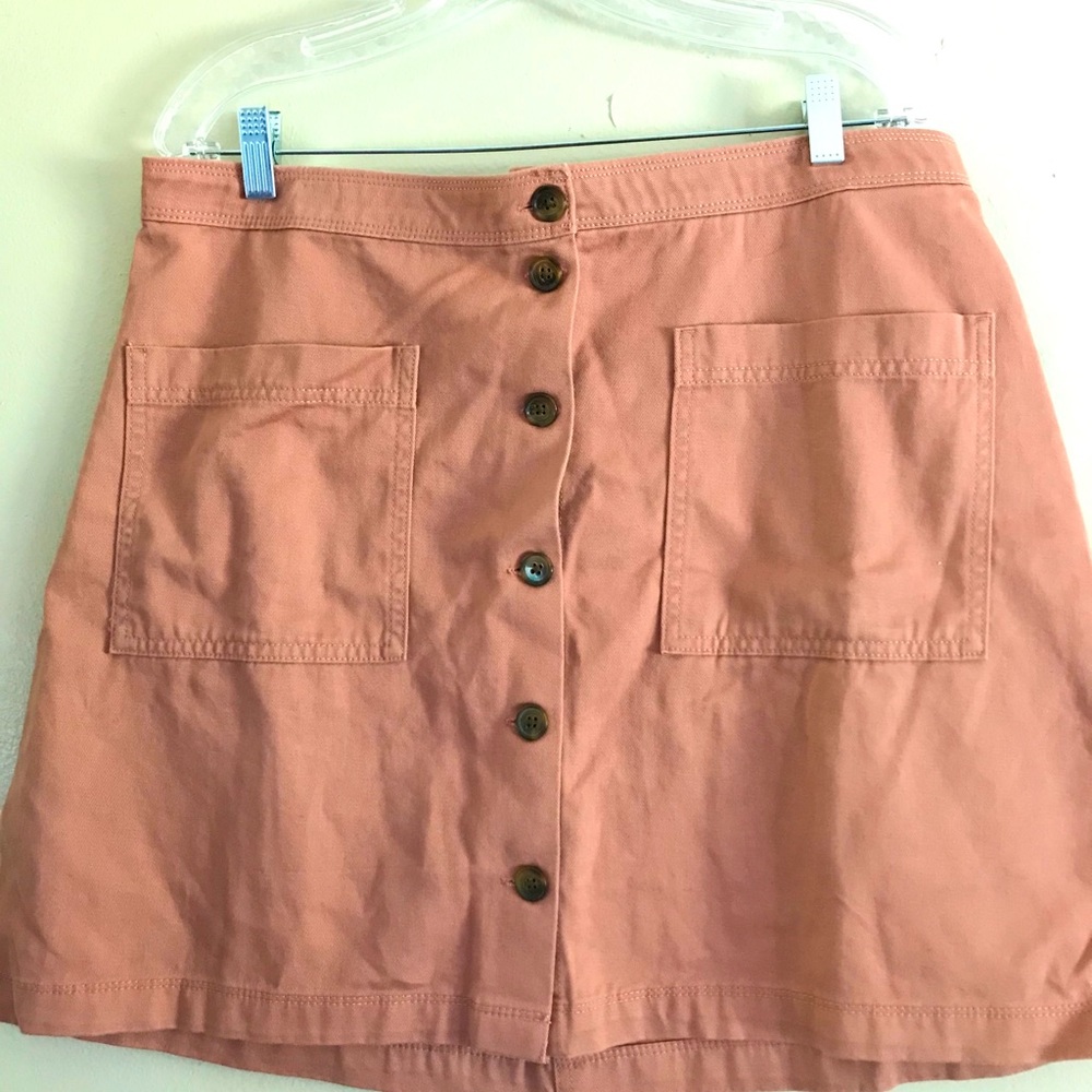 Old Navy soft pink Mini Skirt w/ pockets